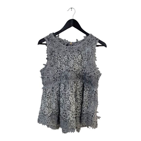 POL Grey Lace Embroidered Sleeveless Baby Doll Blouse - Picture 2 of 8